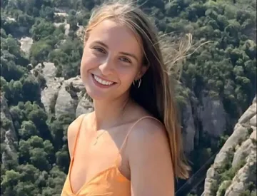 Eden Nimri bravely fought Hamas on October 7th on her own, still in her pajamas, as she stood at the entrance of a bomb shelter to protect those inside.  Hamas threw grenades, and she shielded the others, saving 11 girls.