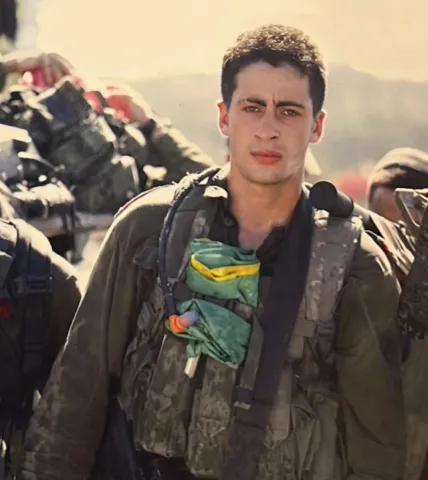Guy Bazak was just 19 when he bravely fought Hamas for hours on October 7th, knowing he might not survive.  He saved lives, but he didn’t make it home.  A young man with a brave heart.
