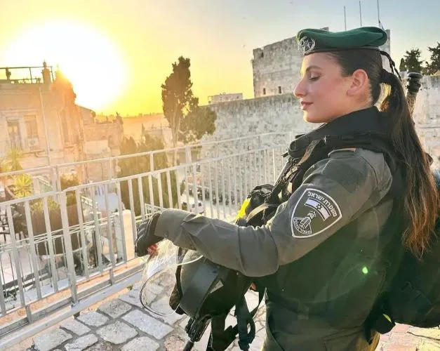 She used to sing and play for children in hospitals and at Memorial Day ceremonies.   In the battle in Moshav Yachini, she first stormed the building where the terrorists were entrenched, and was killed.