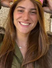 A commander in the Border Defense Corps’s 414th unit, from Kfar Shmuel, was killed when Hamas terrorists overran the Nahal Oz IDF base on October 7.  She was buried on October 12 in Gezer. She is survived by her parents, Ayelet and Doron, and her two older sisters, Lior and Nir.