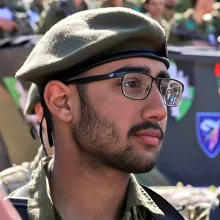 From Dimona, a soldier in the 53rd Armored Battalion of the 188th Brigade, was killed during combat in the southern Gaza Strip.  In the same incident, which took place this morning in the Khan Younis area, a tank was fired upon, resulting in several casualties.  Two additional soldiers from the same battalion were severely wounded and evacuated to the hospital for medical treatment. Their families have been notified.